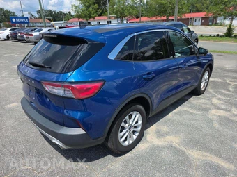 2022 Ford Escape SE - miniatura 3
