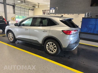 2022 Ford Escape SE – miniatura 6