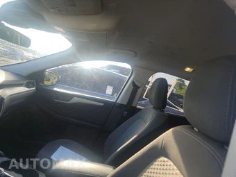 2022 Ford Escape SE – miniatura 16