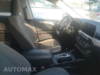 2022 Ford Escape SE – miniatura 8