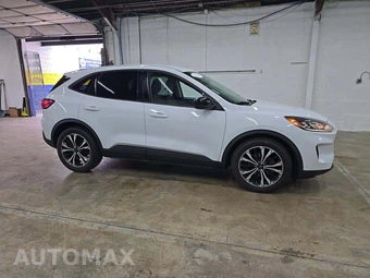 2022 Ford Escape SE - miniatura 4