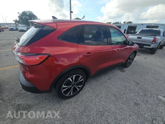 2022 Ford Escape SE – miniatura 4