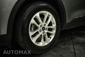 2022 Ford Escape SE - miniatura 3