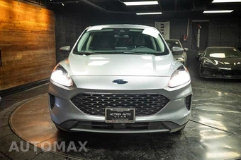 2022 Ford Escape SE - miniatura 4