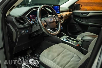 2022 Ford Escape SE - miniatura 9