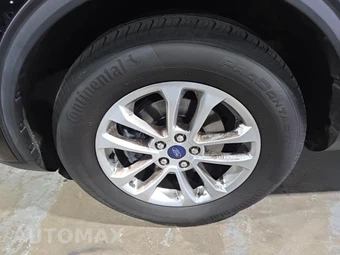 2022 Ford Escape SE - miniatura 8