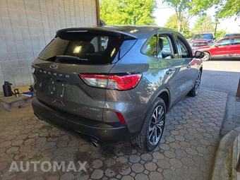 2022 Ford Escape SE - miniatura 3