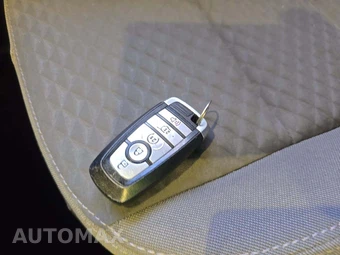 2022 Ford Escape SE - miniatura 8