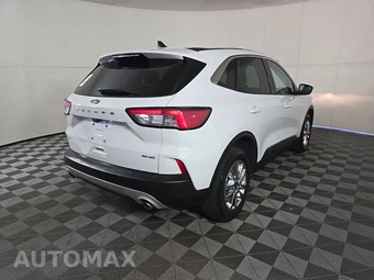 2022 Ford Escape SE - miniatura 4
