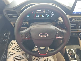 2022 Ford Escape SE - miniatura 10