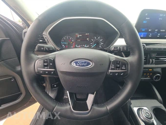 2022 Ford Escape SE – miniatura 10