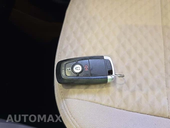 2022 Ford Escape SE – miniatura 8
