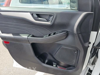 2022 Ford Escape SE – miniatura 9