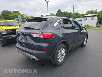 2022 Ford Escape SE - miniatura 3