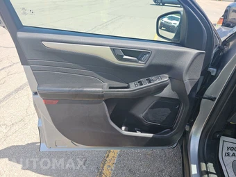 2022 Ford Escape SE – miniatura 9