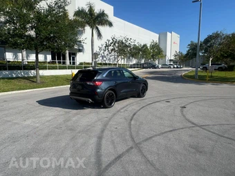 2022 Ford Escape SEL - miniatura 4