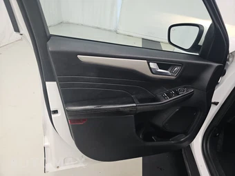 2022 Ford Escape SEL – miniatura 9