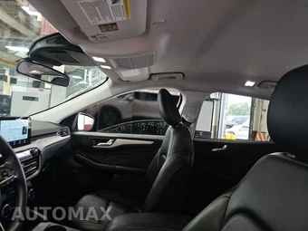 2022 Ford Escape SEL - miniatura 18