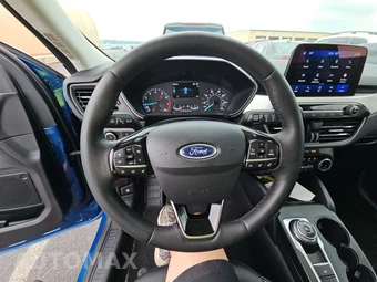 2022 Ford Escape SEL - miniatura 10