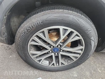 2022 Ford Escape SEL – miniatura 10