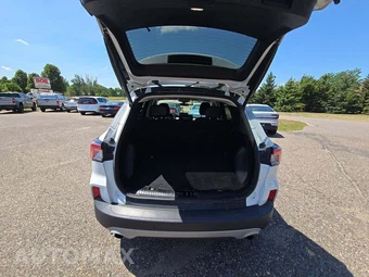 2022 Ford Escape SEL – miniatura 11