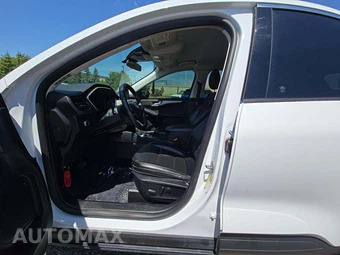 2022 Ford Escape SEL – miniatura 3