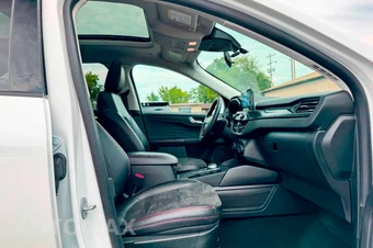2022 Ford Escape SEL - miniatura 9