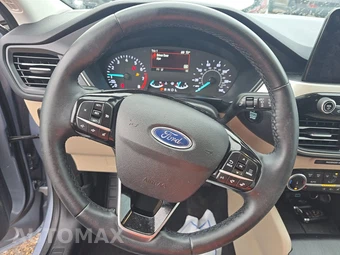 2022 Ford Escape SEL – miniatura 10