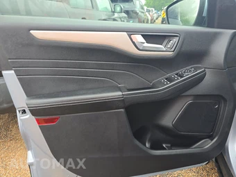 2022 Ford Escape SEL – miniatura 9