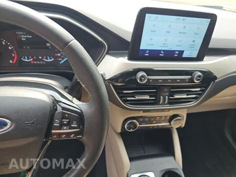 2022 Ford Escape SEL – miniatura 11