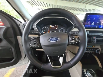 2022 Ford Escape SEL - miniatura 10