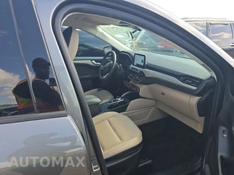 2022 Ford Escape SEL - miniatura 8