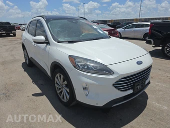 2022 Ford Escape Titanium – miniatura 3