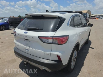 2022 Ford Escape Titanium – miniatura 4