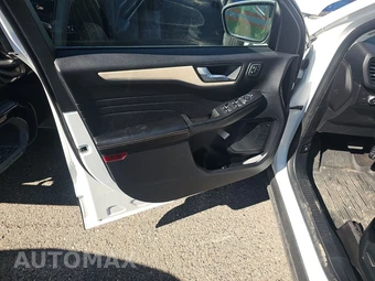 2022 Ford Escape Titanium - miniatura 9