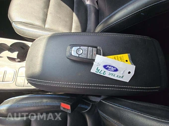 2022 Ford Escape Titanium – miniatura 8