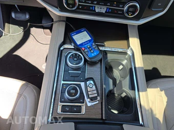 2022 Ford Expedition MAX Limited - miniatura 8