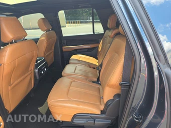 2022 Ford Expedition MAX Platinum - miniatura 13