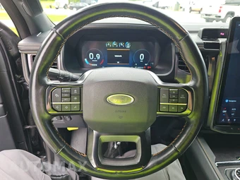 2022 Ford Expedition Platinum - miniatura 10