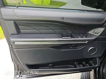 2022 Ford Expedition Platinum - miniatura 9