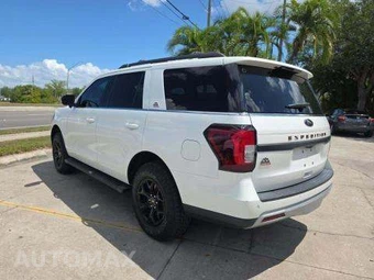 2022 Ford Expedition Timberline - miniatura 3