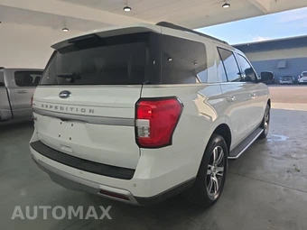 2022 Ford Expedition XLT - miniatura 4