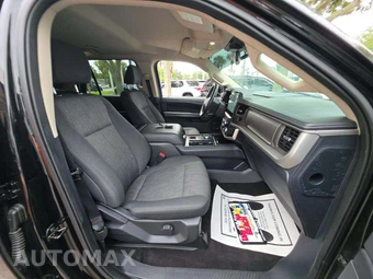 2022 Ford Expedition XLT - miniatura 18
