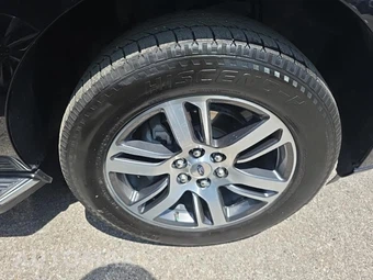 2022 Ford Expedition XLT - miniatura 9