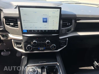 2022 Ford Expedition XLT - miniatura 11