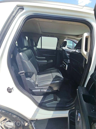 2022 Ford Expedition XLT - miniatura 14