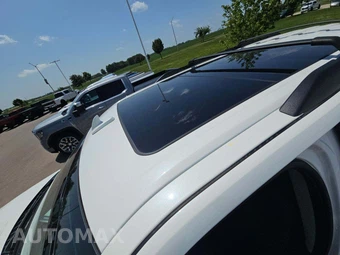 2022 Ford Expedition XLT - miniatura 9