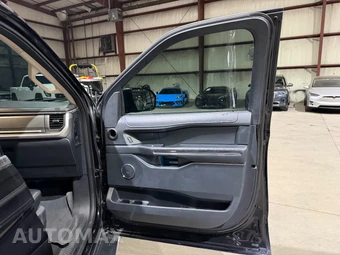2022 Ford Expedition XLT - miniatura 24
