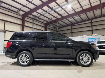 2022 Ford Expedition XLT - miniatura 4