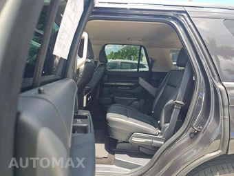 2022 Ford Expedition XLT - miniatura 10